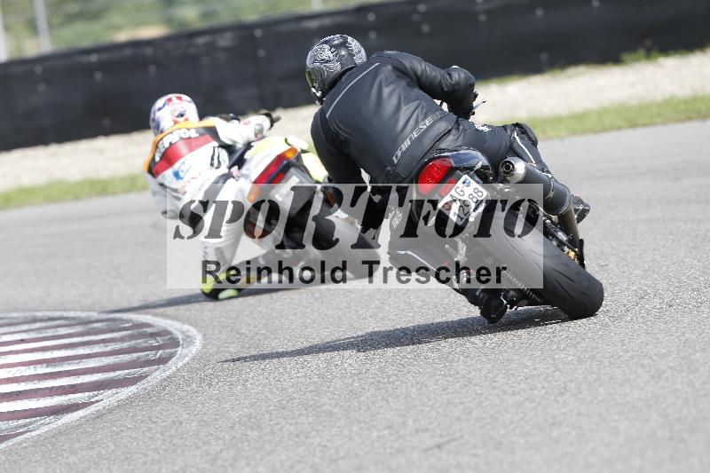 /53 16.09.2025 Track Day Domi Aegerter ADR/Gruppe gruen/44